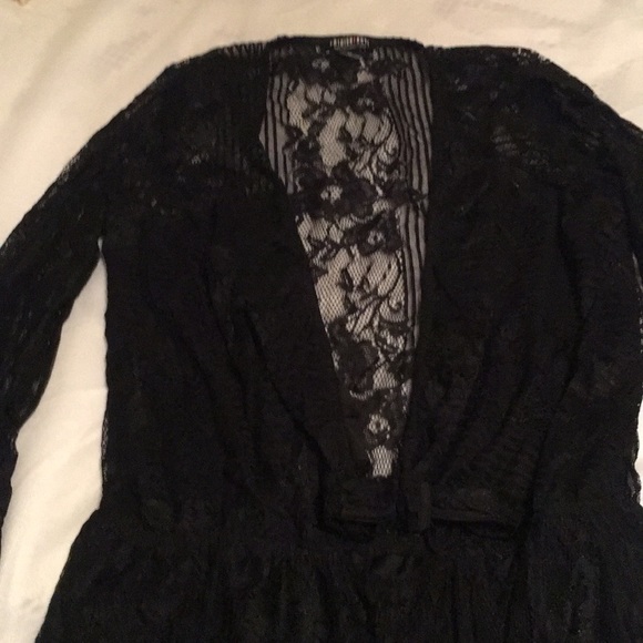 Sweet Nothings Romper - Picture 2 of 4